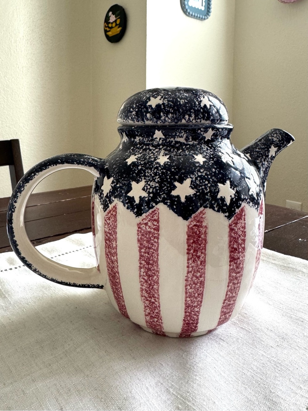 Vintage Ceramic “American Flag” Teapot. Good Condition and Great Collectable.
